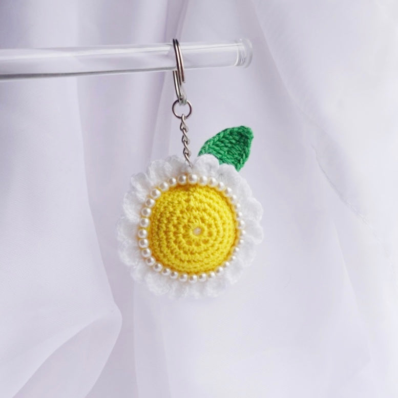 handcrafted crochet accessories daisy crochet flowers keychains handmade sincerely herrera embellished with beads cute gift ideas in chicago il flower keychains white daisy with peals keychain cute gift ideas handcrafted