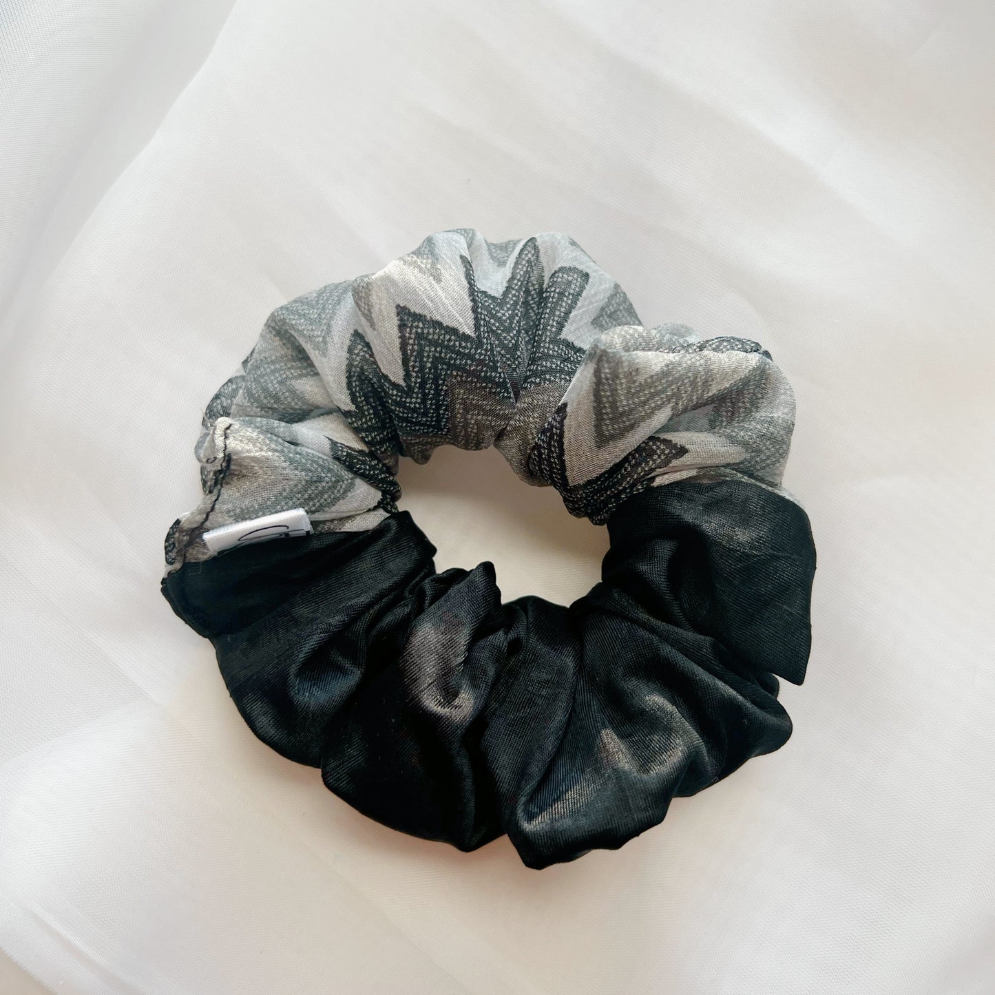 scrunchies-handmade-hair-accessories-cute-hair-style-ideas-handmade-sincerely-herrera-thin-hair-ties-colorful-accessories-grey-silk-accessories-handmade-rings-daily-hairstyles-for-curly-thin-hair-gifts-for-bridesmaids-gifts-for-her-gifts-for-everyone-cute-scrunchies-hairties-black-white-color-scrunchie-two-fabric-scrunchies